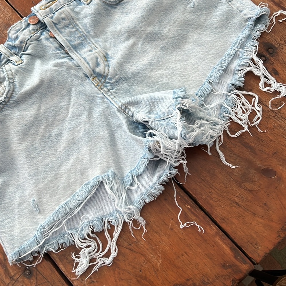 We the Free Free People Twenty-Nine Blue Denim Jeans Pants -  Size 29. Inseam 3” - Picture 4 of 7